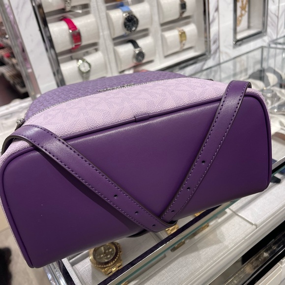 MICHAEL KORS Rhea Medium Zip Color-Block Signature Logo Backpack
Dark Purple NWT - Picture 6 of 16
